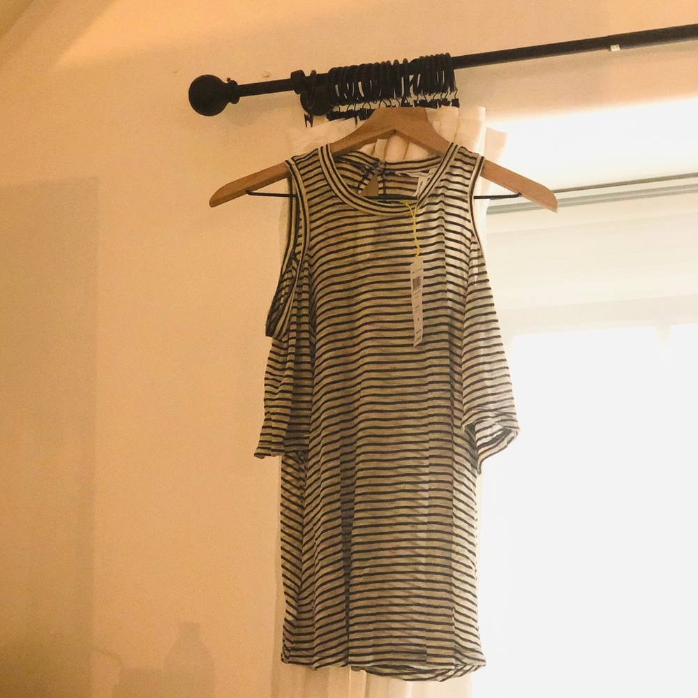 NWT BCBGeneration cold shoulder stripes top XS ✨ - Picture 3 of 8